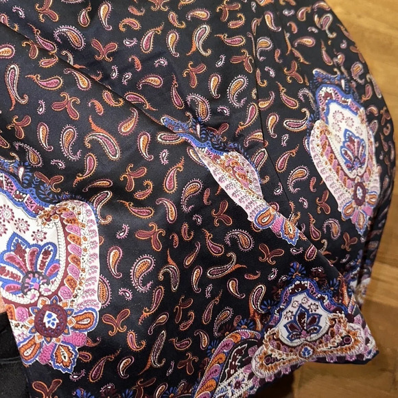 J Crew women’s Multi Paisley The Pencil Skirt Sz 2 - Picture 5 of 12